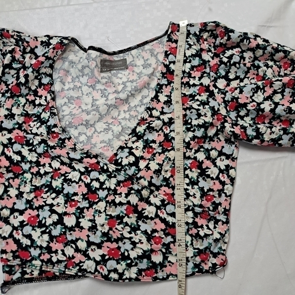 URBAN Outfitters Puff‎ Sleeve Cropped Top - Picture 10 of 11